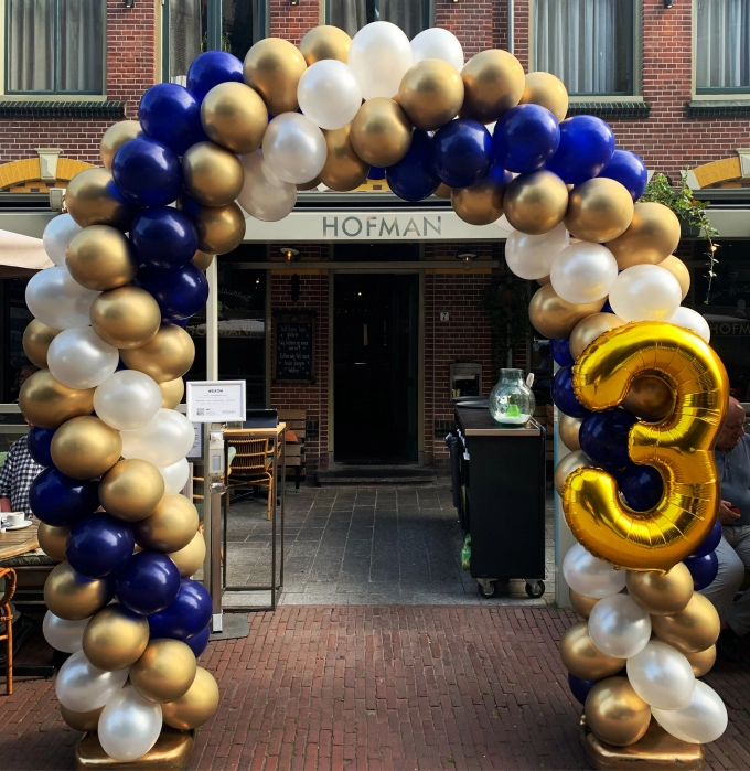 drie kleuren boog in spiraalvorm