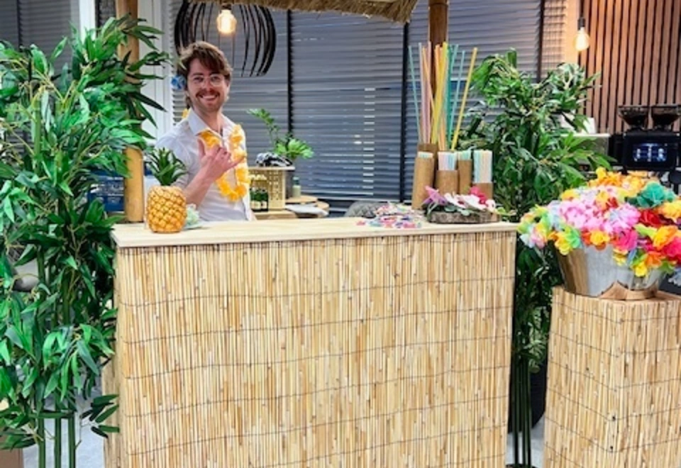 Tropical Thema