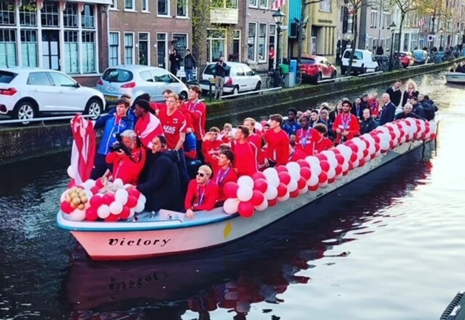AZ huldiging jeugd